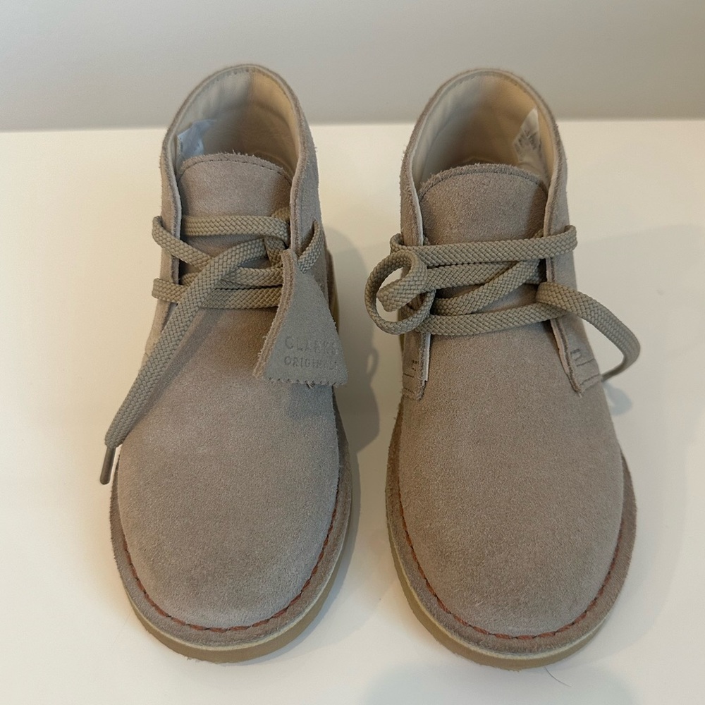 Clark Desert Boots Size 9 Worn once